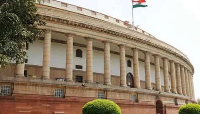संसद के शीतकालीन सत्र में दो महत्वपूर्ण वित्त विधेयक पेश कर सकती है सरकार