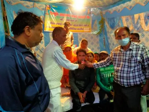 हल्द्वानी: सफाई कर्मचारियों का अनशन खत्म, लेकिन दोनों गुटों के बीच रार बरकरार