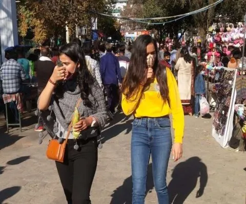 हल्द्वानी: सैलानियों की रौनक से बढ़ने से गेस्ट हाउस सुधारने में आयी तेजी