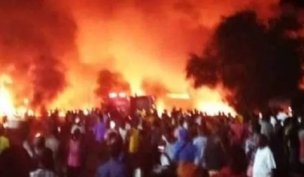 अफ्रीकी देश सिएरा लियोन में तेल टैंकर में विस्फोट में 92 लोगों की मौत