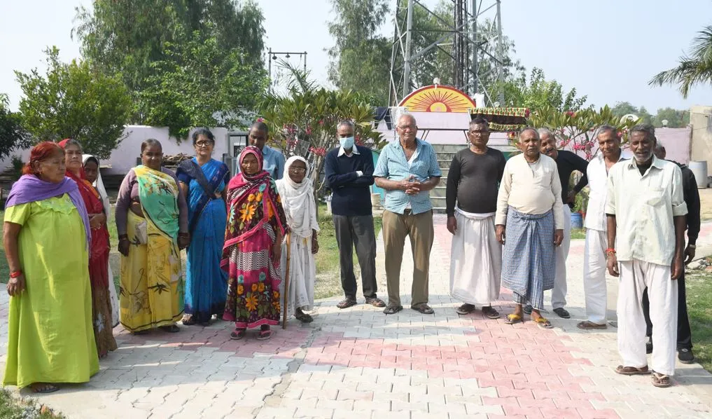 बरेली: अपनों ने साथ छोड़ा तो वृद्धाश्रम के बागवां में दिवाली मनाएंगे बुजुर्ग