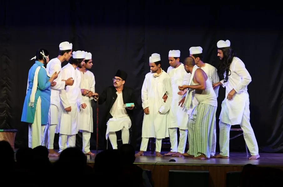 बरेली: थिएटर फेस्टिवल के अंतिम दिन चाचा छक्कन इन एक्शन का मंचन