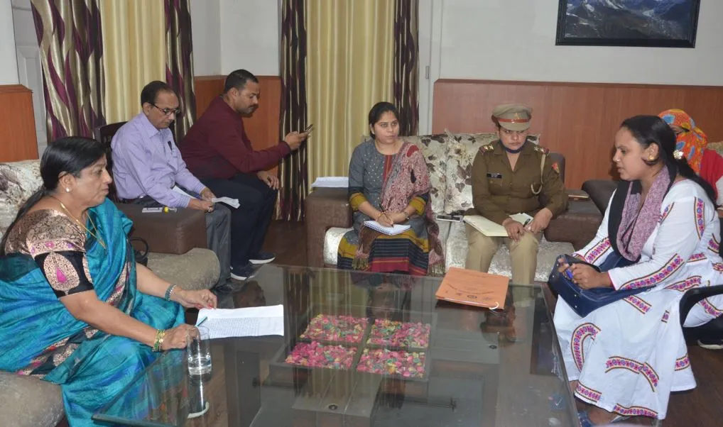 बरेली: महिला आयोग की सदस्य ने सर्किट हाउस में सुनी महिलाओं की फरियाद