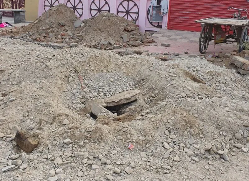 बरेली: सीवर लाइन टूटने को लेकर बीडीए व जलकल आमने-सामने