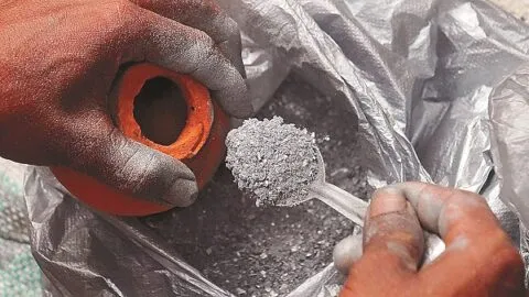 हल्द्वानी: नदी में विस्फोटक फेंकने से पहले ही फटा बारूद, उड़ गए हाथों के चीथड़े