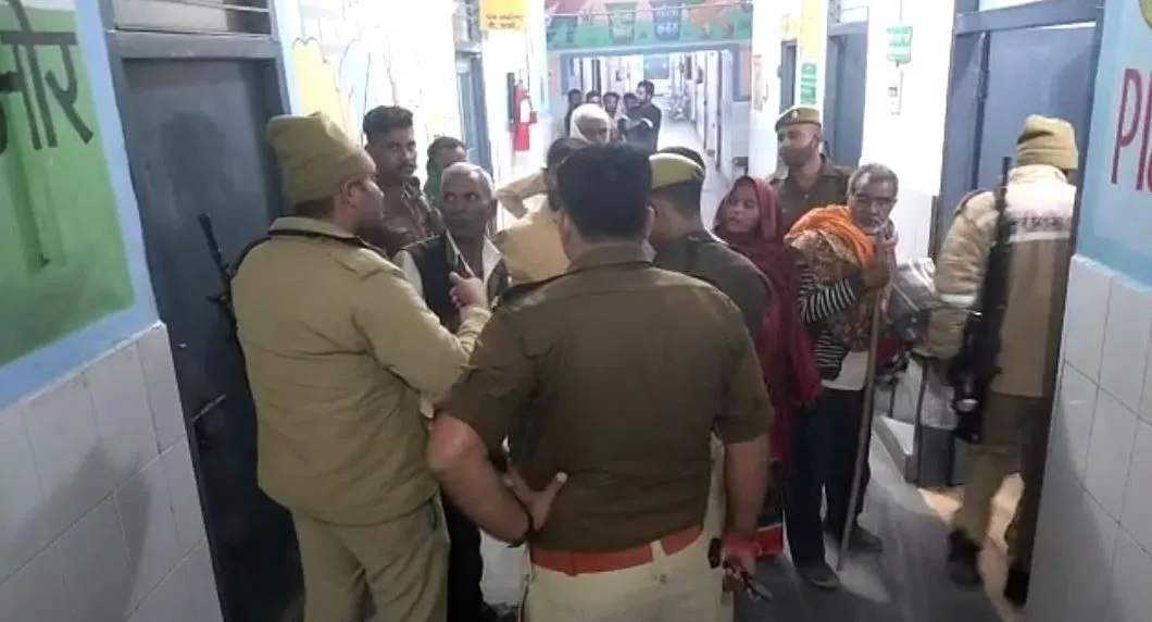 बरेली: फौज में नौकरी लगने की खुशी में भंडारा, गोलियां चलने से एक की मौत