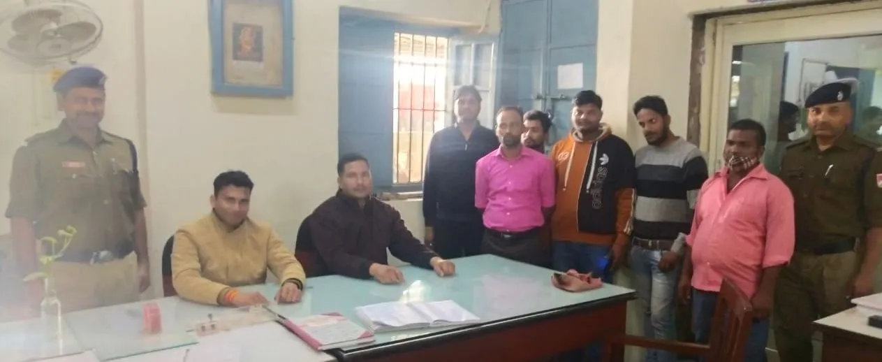 बरेली: रेल संपत्ति पर अवैध दुकानें लगाने वाले पांच गिरफ्तार