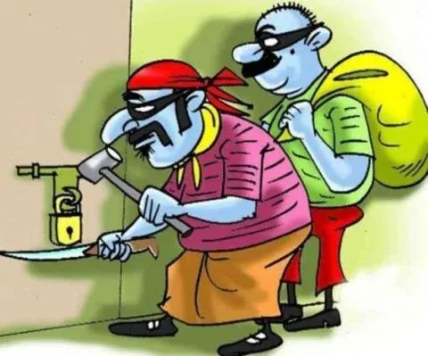 रानीखेत गया था परिवार, चोरों ने खंगाल दिया घर
