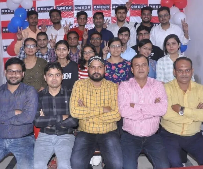 बरेली: नीट में ओमेगा क्लासेस के 75 बच्चों ने मारी बाजी, नीट आश्रम के 14 छात्र भी हुए सफल