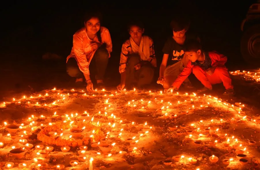 बरेली: छोटी दिवाली भी करा गई बड़ा कारोबार