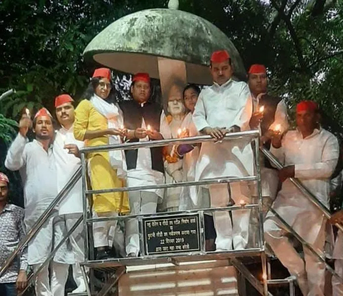 बरेली: सपाईयों ने मनाया ‘किसान स्मृति दिवस’