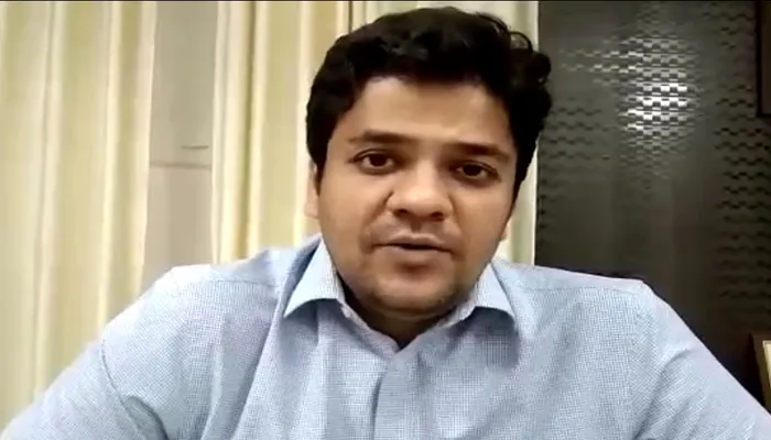 धान खरीद केंद्रों का जिलाधिकारी ने किया निरीक्षण, दिए आवश्यक निर्देश