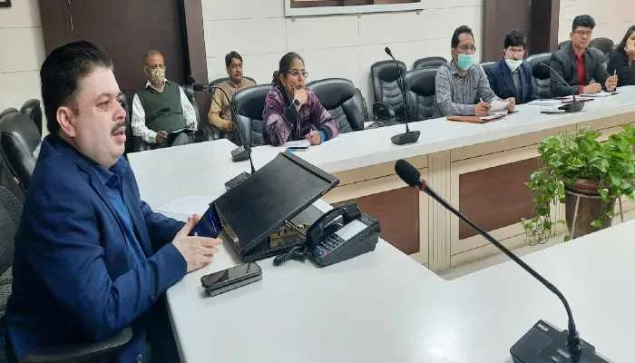 लखनऊ: बैकफुट पर आया पायनियर माण्टेसरी स्कूल, गरीब बच्चों को प्रवेश देने लिए हुआ तैयार