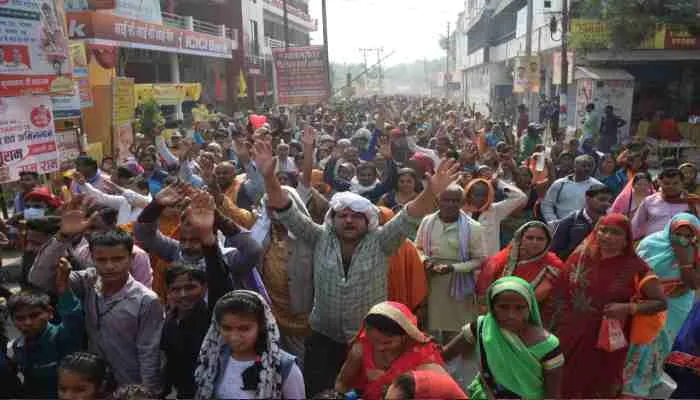 अयोध्या: पंचकोसी परिक्रमा में दिखा श्रद्धालुओं का उत्साह, सुरक्षा के हैं पुख्ता इंतजाम
