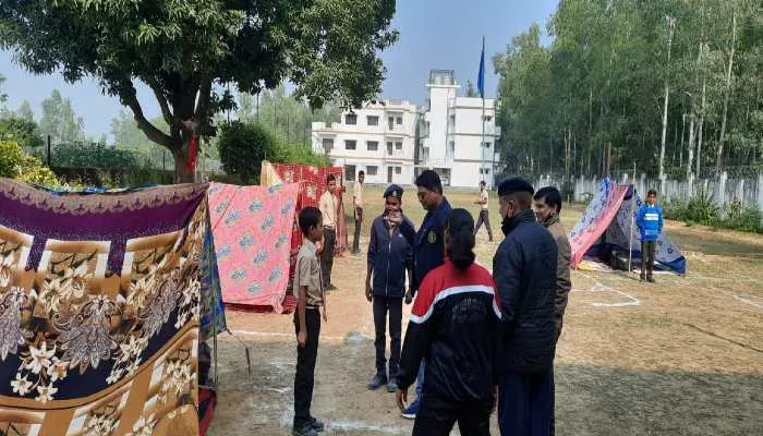 हरदोई: स्काउट गाइड कैंप में बच्चों ने बिना बर्तन के  पकाया भोजन, जानें कैसे?