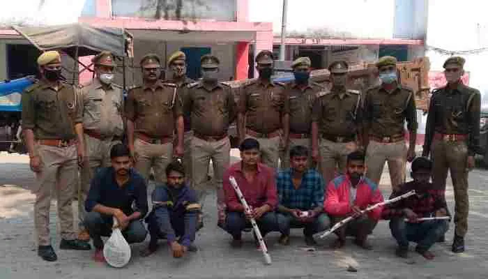 अयोध्या: दिनेश हत्याकांड के छह आरोपियों को पुलिस ने गिरफ्तार कर भेजा जेल
