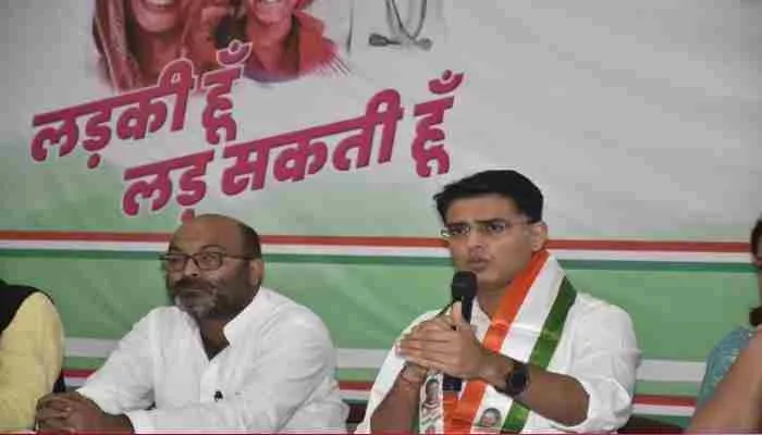 मनमोहन सिंह बेदाग, प्रोपोगंडा था स्पेक्ट्रम घोटाले : पायलट