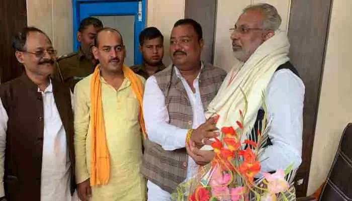 बाराबंकी: मंत्री ठाकुर रघुराज सिंह का भाजपा कार्यकर्ताओं ने किया जोरदार स्वागत