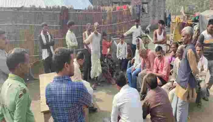 सीतापुर: दंपति ने फंदे से लटक कर दी जान, गांव में मचा हड़कंप