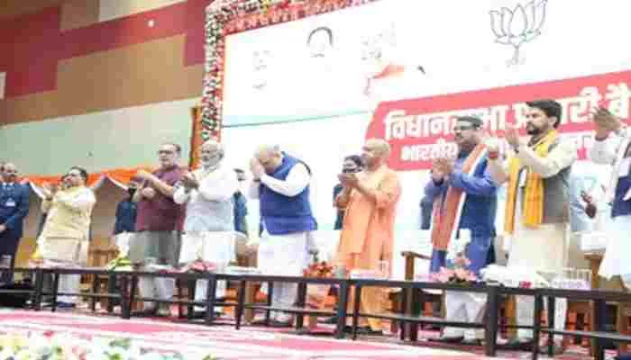मिशन 2022: काशी में भाजपा के ‘चाणक्य’ अमित शाह, चुनावी मंथन शुरू