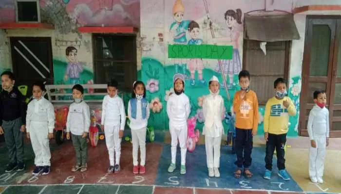 हरदोई: “खेलो इंडिया” थीम पर बच्चों ने चाचा नेहरू को किया याद