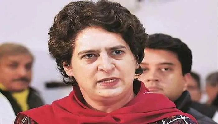 प्रियंका गांधी के निजी सचिव समेत कई कांग्रेस नेताओं पर दर्ज हुआ मुकदमा