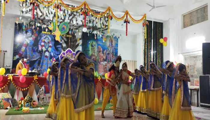 हरदोई: डॉ. राम कृपाल ने भगवान श्री कृष्ण की बाल लीलाओं का किया मनमोहक वर्णन