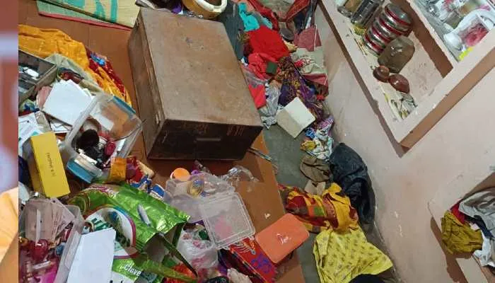 उन्नाव: चोरों ने दो घरों को बनाया निशाना, लाखों के जेवरात किए पार