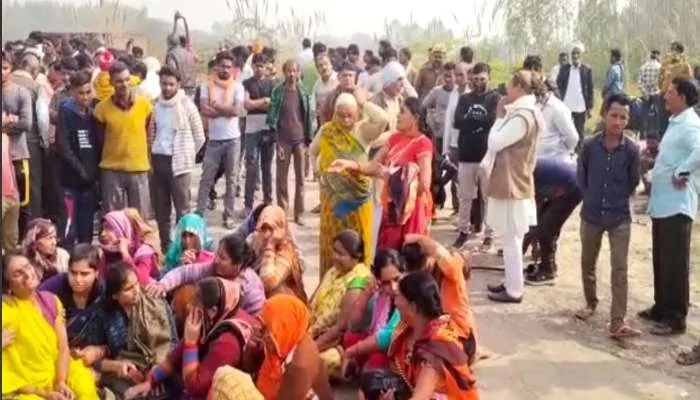 कानपुर: बेटी की डोली उठने से पहले उठी पिता की अर्थी, परिजनों में कोहराम