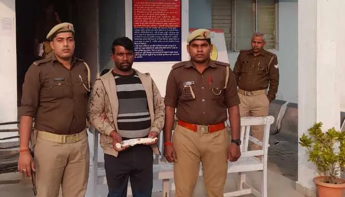 हरदोई: 25 हजार का इनामी अपराधी तमंचे के साथ गिरफ्तार