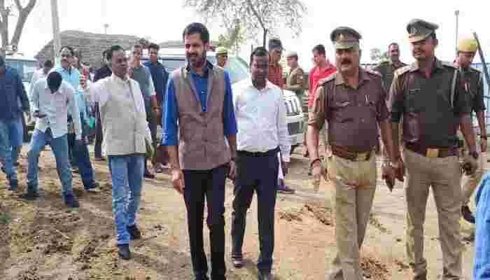 अयोध्या: चौदह कोसी व पंचकोसी परिक्रमा मार्गों का प्रशासन ने लिया जायजा