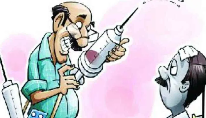 सीतापुर: झोलाछाप डॉक्टर के इलाज से गई ग्रामीण की जान, जांच शुरू