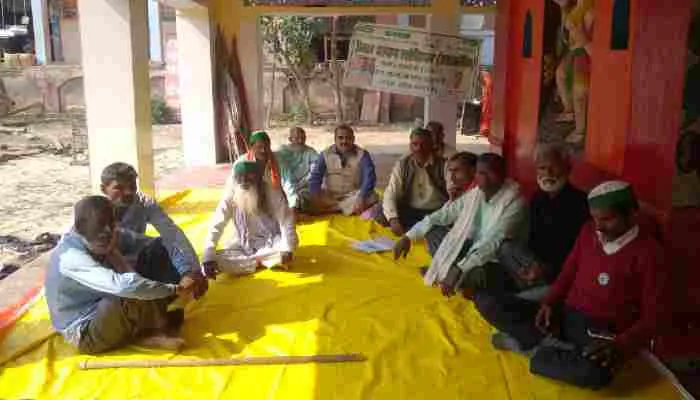 रायबरेली: किसानों की समस्याओं को लेकर किसान कल्याण ने की बैठक, सौंपा ज्ञापन