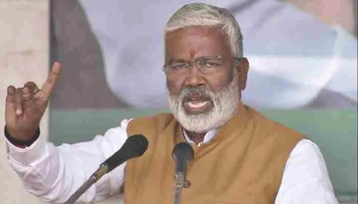 इत्र से सपा के पापों की दुर्गंध नहीं जाने वाली : स्वतंत्र देव सिंह
