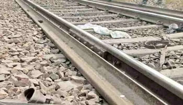 हरदोई: रेलवे लाइन पर मिला क्षत विक्षत अज्ञात युवक का शव
