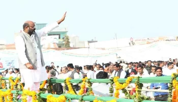 किसानों को अपमानित कर रही है योगी सरकार: अजय कुमार लल्लू