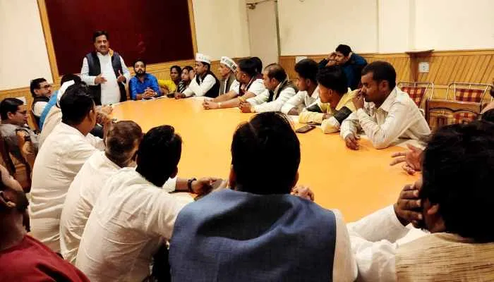 बेरोजगारी से निपटने की रणनीति बताएंगे केजरीवाल: सभाजीत सिंह