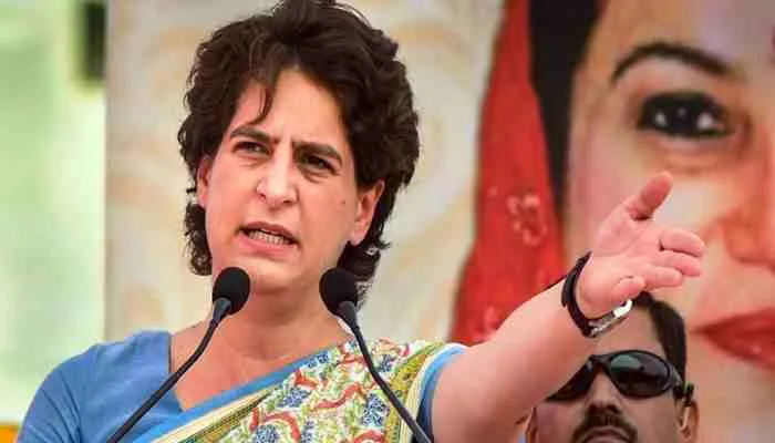 सचिवालय हो या सड़क पर हर जगह महिला असुरक्षित : प्रियंका गांधी