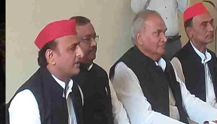अखिलेश ने भाजपा पर कसा तंज, कहा- सपा सरकार में सबको मिलेगा सम्मान