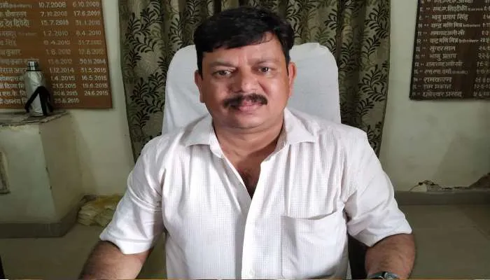 सीतापुर: अब हेलमेट व सीट बेल्ट लगाने वालों को ही मिलेगा पेट्रोल