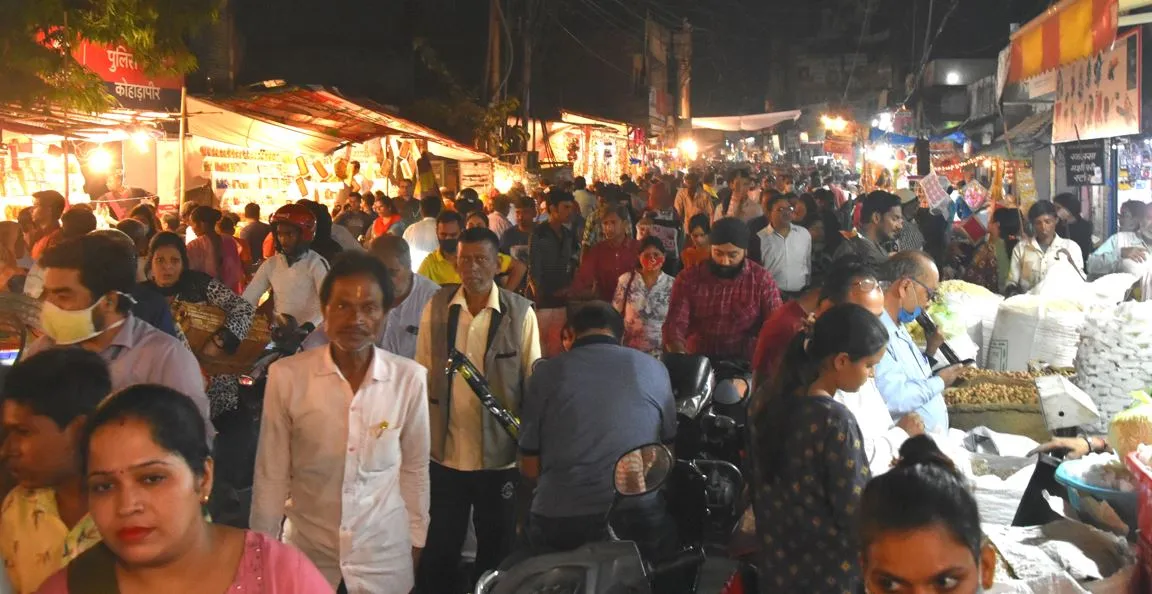 बरेली: धनतेरस पर 400 करोड़ रुपये की धनवर्षा