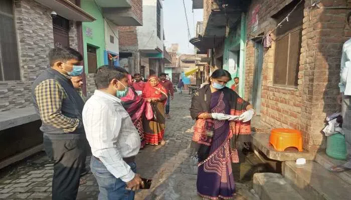 हरदोई: SDM ने किया मंडी का निरीक्षण, वैक्सीनेशन के बारे में ली जानकारी