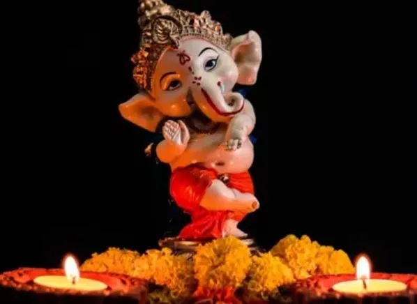 संकष्टी चतुर्थी पर इस विधि से करें भगवान गणेश की पूजा, जानें शुभ मुहूर्त
