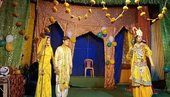 हरदोई: वृंदावन के कलाकारों ने 38वें रामलीला कार्यक्रम में किया मंचन