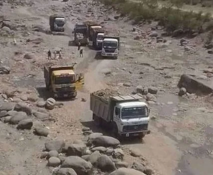 रामनगर: वन कर्मियों ने अवैध खनन में लिप्त चार वाहन किए सीज
