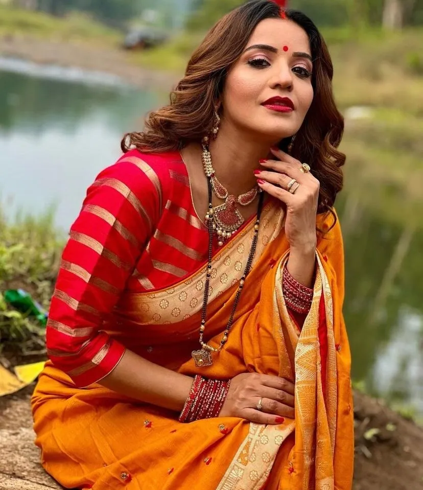 Monalisa Chhath Photos
