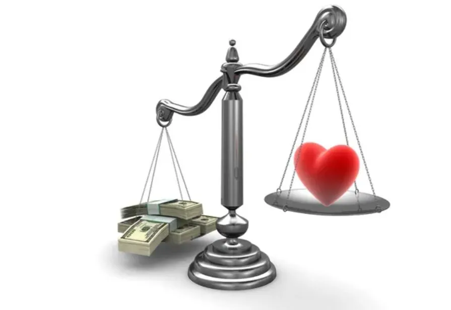 बरेली: सबसे बड़ा रुपइया…पैसे खत्म होने पर रिश्तों ने तोड़ा दम, बेटे और पत्नी ने पीटकर पति को घर से निकाला