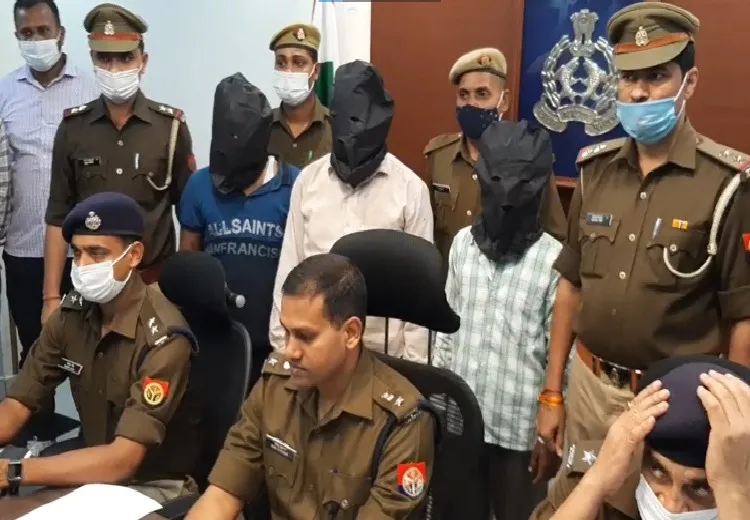 मुरादाबाद: कुंदरकी इलाके में डकैती को अंजाम देने वाले तीन डकैत गिरफ्तार, लीडर पर दर्ज हैं 56 मुकदमे