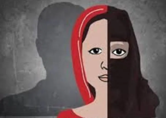 बरेली: युवती का आरोप, अपहरण करके जबरदस्ती करा रहे थे धर्म परिवर्तन, कमरे में बंद करके हर दिन करते थे रेप