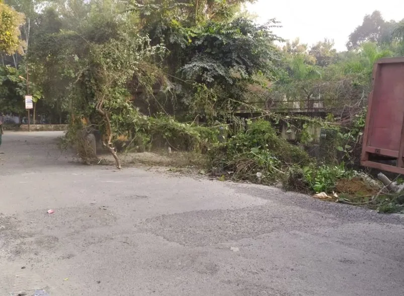 पीलीभीत: कायाकल्प अवार्ड पाने को करा रहे सफाई, साल भर फेरे रहे निगाहें